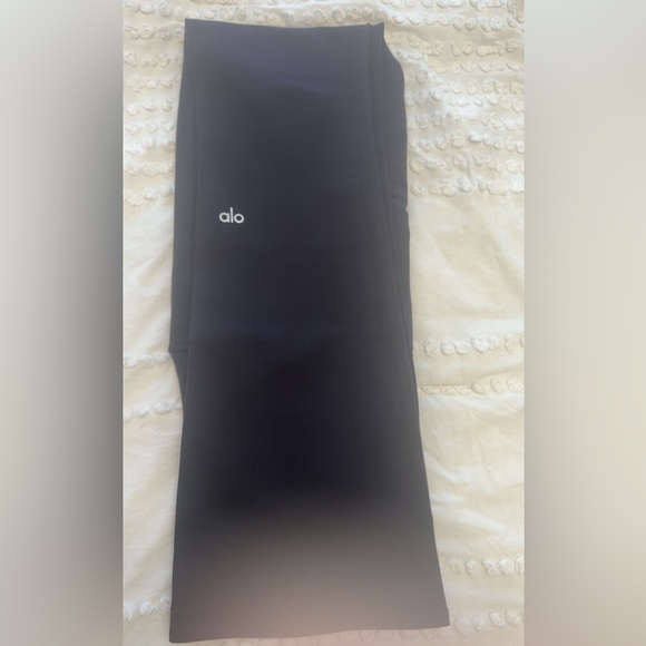 Alo Yoga Airbrush High-waist  Black Women's Bootcut Leggings - Picture 7 of 9